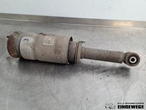 Gebruikte Luchtbalg Landrover Discovery III (LAA/TAA) 2.7 TD V6 Prijs € 105,00 Margeregeling aangeboden door Auto- en demontagebedrijf Eindewege