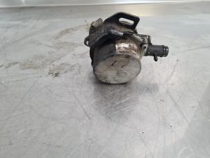 Gebruikte Vacuumpomp (Diesel) Mercedes Citan (415.6) 1.5 108 CDI Prijs € 36,30 Inclusief btw aangeboden door Auto- en demontagebedrijf Eindewege