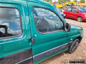 Begagnade Dörr, 2-dörrars, höger Citroen Berlingo 1.9 Di Pris € 80,00 Marginaltabell erbjuds av Auto- en demontagebedrijf Eindewege
