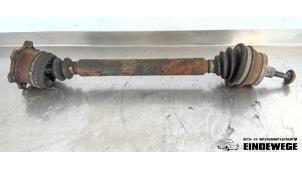 Gebruikte Homokineetas rechts-voor Volkswagen Passat (3B2) 2.3 VR5 Prijs € 40,00 Margeregeling aangeboden door Auto- en demontagebedrijf Eindewege