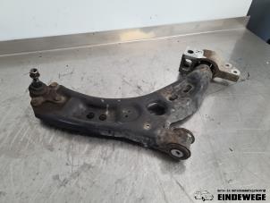 Gebruikte Draagarm rechts-voor Volkswagen Tiguan (5N1/2) 1.4 TSI 16V Prijs € 38,50 Margeregeling aangeboden door Auto- en demontagebedrijf Eindewege