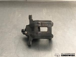 Używane Zacisk hamulcowy lewy tyl Honda Accord Tourer (CM/CN) 2.0 i-VTEC 16V Cena € 30,00 Procedura marży oferowane przez Auto- en demontagebedrijf Eindewege