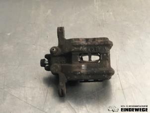 Używane Zacisk hamulcowy prawy tyl Honda Accord Tourer (CM/CN) 2.0 i-VTEC 16V Cena € 30,00 Procedura marży oferowane przez Auto- en demontagebedrijf Eindewege