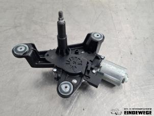 Begagnade Bakre torkarmotor Opel Crossland (X) 1.2 Turbo 12V Euro 6 Pris € 38,50 Marginaltabell erbjuds av Auto- en demontagebedrijf Eindewege