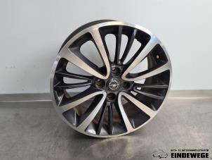 Używane Obrecz Opel Crossland (X) 1.2 Turbo 12V Euro 6 Cena € 105,00 Procedura marży oferowane przez Auto- en demontagebedrijf Eindewege