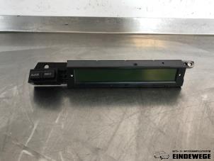 Używane Wyswietlacz wewnetrzny Mazda 5 (CR19) 2.0i 16V Cena € 30,00 Procedura marży oferowane przez Auto- en demontagebedrijf Eindewege