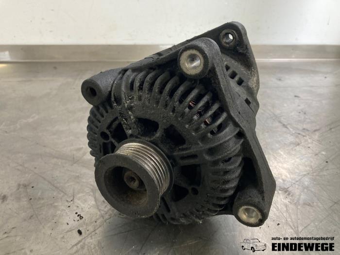 Dynamo från en BMW 5 serie Touring (E61) 530d 24V 2005