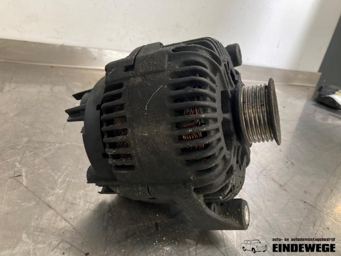 Dynamo från en BMW 5 serie Touring (E61) 530d 24V 2005