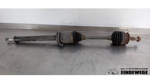 Begagnade Drivaxel, höger fram Mercedes A (W169) 2.0 A-180 CDI 16V Pris € 63,50 Marginaltabell erbjuds av Auto- en demontagebedrijf Eindewege