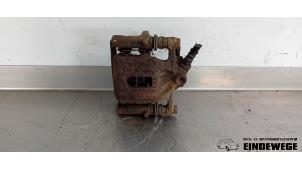 Begagnade Bakre bromsok, höger Mercedes A (W169) 2.0 A-180 CDI 16V Pris € 30,00 Marginaltabell erbjuds av Auto- en demontagebedrijf Eindewege