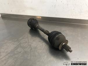 Begagnade Drivaxel, vänster fram Volkswagen Polo V (6R) 1.2 TDI 12V BlueMotion Pris € 40,00 Marginaltabell erbjuds av Auto- en demontagebedrijf Eindewege