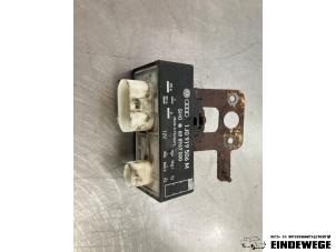 Begagnade Kylfläns, relä Volkswagen Polo IV (9N1/2/3) 1.2 12V Pris € 15,00 Marginaltabell erbjuds av Auto- en demontagebedrijf Eindewege