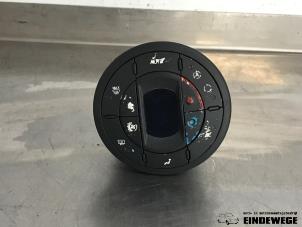 Begagnade Värmekontrollpanel Renault Espace (JK) 2.0 16V Pris € 20,00 Marginaltabell erbjuds av Auto- en demontagebedrijf Eindewege