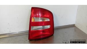 Gebruikte Achterlicht rechts Skoda Fabia (6Y5) 1.4i 16V Prijs € 25,00 Margeregeling aangeboden door Auto- en demontagebedrijf Eindewege
