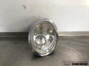 Gebruikte Koplamp links BMW Mini One/Cooper (R50) 1.6 16V Cooper Prijs € 38,50 Margeregeling aangeboden door Auto- en demontagebedrijf Eindewege