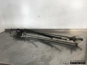 Begagnade Torkarmotor + mekanism Renault Modus/Grand Modus (JP) 1.2 16V TCE 100 Pris € 35,00 Marginaltabell erbjuds av Auto- en demontagebedrijf Eindewege