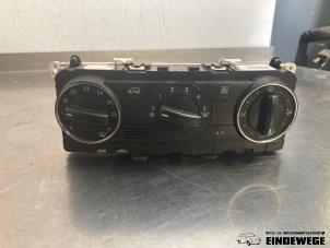 Begagnade Värmekontrollpanel Mercedes B (W245) 2.0 B-180 CDI 16V Pris € 30,00 Marginaltabell erbjuds av Auto- en demontagebedrijf Eindewege
