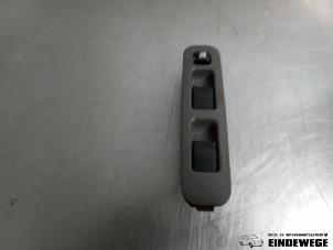 Gebruikte Combischakelaar ramen Suzuki Alto (RF410) 1.1 16V Prijs € 20,00 Margeregeling aangeboden door Auto- en demontagebedrijf Eindewege