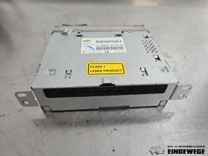 Używane Radio Peugeot 508 (8D) 1.6 THP 16V Cena € 188,50 Procedura marży oferowane przez Auto- en demontagebedrijf Eindewege