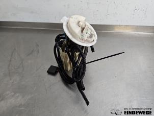 Begagnade Elektrisk bränslepump Mercedes C Estate (S204) 2.2 C-200 CDI 16V . Pris € 35,00 Marginaltabell erbjuds av Auto- en demontagebedrijf Eindewege