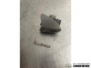 Gebruikte Set Cilindersloten (compleet) Mercedes C Estate (S204) 2.2 C-200 CDI 16V . Prijs € 35,00 Margeregeling aangeboden door Auto- en demontagebedrijf Eindewege