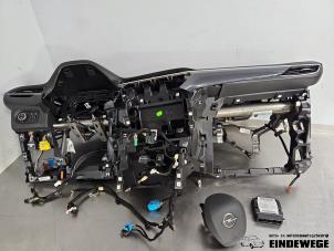 Begagnade Airbagset + modul Opel Corsa F (UB/UH/UP) Electric, Corsa-e 50kWh Pris € 1.450,00 Marginaltabell erbjuds av Auto- en demontagebedrijf Eindewege