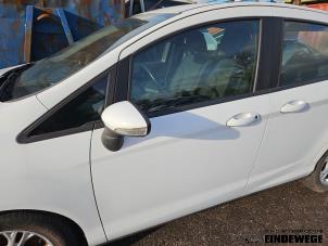 Używane Drzwi lewe przednie wersja 4-drzwiowa Ford B-Max (JK8) 1.0 EcoBoost 12V 100 Cena € 305,00 Procedura marży oferowane przez Auto- en demontagebedrijf Eindewege