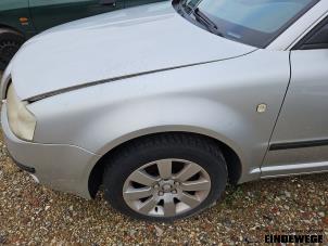 Gebruikte Scherm links-voor Skoda Superb (3U4) 1.8 20V Turbo Prijs € 65,00 Margeregeling aangeboden door Auto- en demontagebedrijf Eindewege