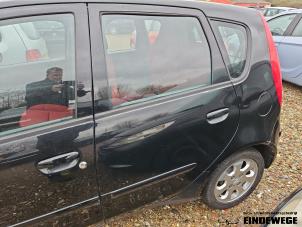 Używane Drzwi lewe tylne wersja 4-drzwiowa Mitsubishi Colt (Z2/Z3) 1.3 16V Cena € 80,00 Procedura marży oferowane przez Auto- en demontagebedrijf Eindewege