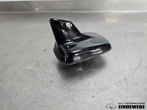 Używane Antena Audi Q5 (FYB/FYG) 2.0 50 TFSI e 16V Quattro Cena € 52,50 Procedura marży oferowane przez Auto- en demontagebedrijf Eindewege