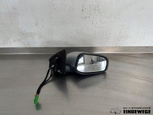 Gebruikte Spiegel Buiten rechts Volvo V70 (SW) 2.5 T 20V AWD Prijs € 30,00 Margeregeling aangeboden door Auto- en demontagebedrijf Eindewege