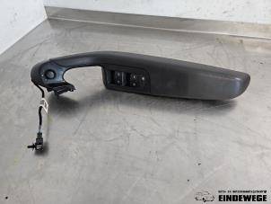 Używane Przelacznik combi okienny Audi A6 (C6) 2.4 V6 24V Cena € 35,00 Procedura marży oferowane przez Auto- en demontagebedrijf Eindewege