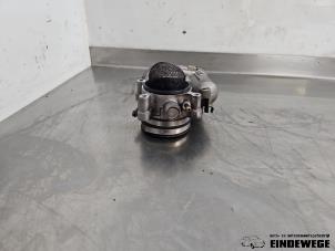 Gebruikte Gasklephuis Mercedes SLK (R170) 2.0 200 16V Prijs € 52,50 Margeregeling aangeboden door Auto- en demontagebedrijf Eindewege