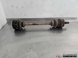 Gebruikte Steekas links-achter Mercedes SLK (R170) 2.0 200 16V Prijs € 40,00 Margeregeling aangeboden door Auto- en demontagebedrijf Eindewege