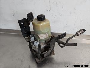 Begagnade Servostyrningspump Ford Focus 2 Wagon 1.8 TDCi 16V Pris € 60,00 Marginaltabell erbjuds av Auto- en demontagebedrijf Eindewege