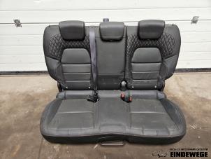 Begagnade Baksätesbänk Renault Captur II (RJB) 1.6 E-Tech 160 Pris € 210,00 Marginaltabell erbjuds av Auto- en demontagebedrijf Eindewege