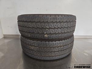 Begagnade Däckuppsättning Fiat Ducato Pris på förfrågan erbjuds av Auto- en demontagebedrijf Eindewege