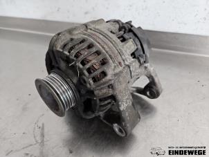 Begagnade Dynamo Opel Agila (A) 1.2 16V Pris € 30,00 Marginaltabell erbjuds av Auto- en demontagebedrijf Eindewege