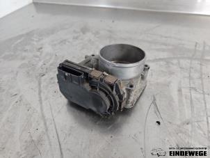 Begagnade Spjällhus Volvo S60 I (RS/HV) 2.4 20V 140 Pris € 40,00 Marginaltabell erbjuds av Auto- en demontagebedrijf Eindewege