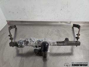 Begagnade Dragkrok Peugeot Partner Combispace 1.6 16V Pris € 78,50 Marginaltabell erbjuds av Auto- en demontagebedrijf Eindewege