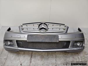 Gebruikte Voorbumper Mercedes C (W204) 2.2 C-200 CDI 16V Prijs € 315,00 Margeregeling aangeboden door Auto- en demontagebedrijf Eindewege
