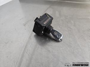 Begagnade Tändningslås + nyckel Mercedes C (W204) 2.2 C-200 CDI 16V Pris € 78,50 Marginaltabell erbjuds av Auto- en demontagebedrijf Eindewege