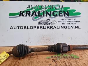 Gebruikte Aandrijfas rechts-voor Citroen C4 Coupé (LA) 2.0 HDi 16V Prijs € 24,99 Margeregeling aangeboden door Autosloperij Kralingen B.V.