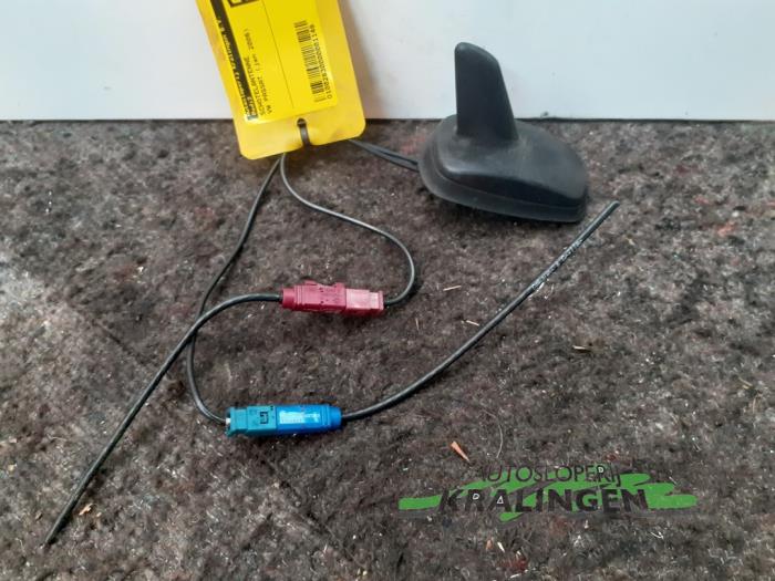 Parabolantenn från en Volkswagen Passat Variant 4Motion (3C5) 3.2 FSI V6 32V 2006