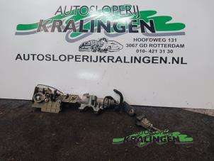 Gebruikte Slotenset Volkswagen Transporter T5 1.9 TDi Prijs € 200,00 Margeregeling aangeboden door Autosloperij Kralingen B.V.