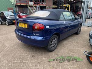 Begagnade Fönstermekanism, 2-dörrars, höger fram Renault Megane Coupé (DA) 1.9 dTi Pris € 24,99 Marginaltabell erbjuds av Autosloperij Kralingen B.V.