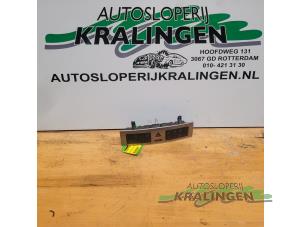 Begagnade Instrumentpanel Mercedes C (W203) 2.2 C-220 CDI 16V Pris € 50,00 Marginaltabell erbjuds av Autosloperij Kralingen B.V.