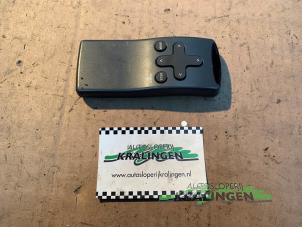 Gebruikte Afstandsbediening navigatie Volvo V70 (SW) 2.4 D5 20V Prijs € 100,00 Margeregeling aangeboden door Autosloperij Kralingen B.V.