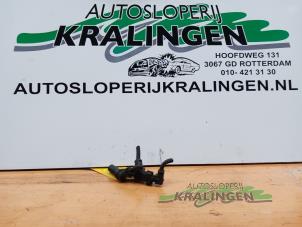 Begagnade Kamaxelsensor Opel Corsa C (F08/68) 1.2 16V Twin Port Pris € 25,00 Marginaltabell erbjuds av Autosloperij Kralingen B.V.