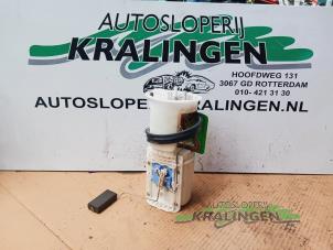 Gebruikte Benzinepomp Volkswagen Passat (3B2) 2.3 VR5 Prijs € 49,99 Margeregeling aangeboden door Autosloperij Kralingen B.V.